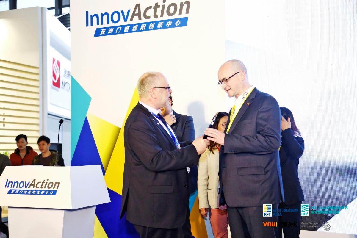 Jiri-Burda-Preisverleihung-InnovAction-Award-R+TASIA-2019-web